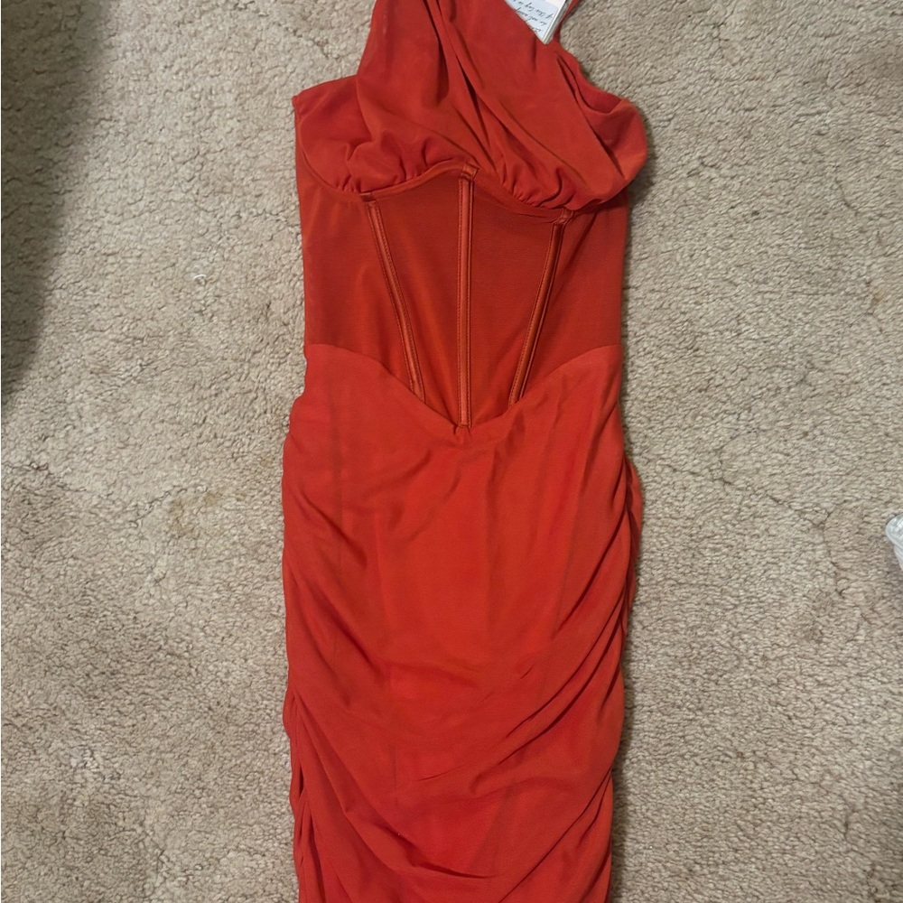 ASYMMETRIC NECKLINE CORSET MINI DRESS IN RED - Picture 4 of 4
